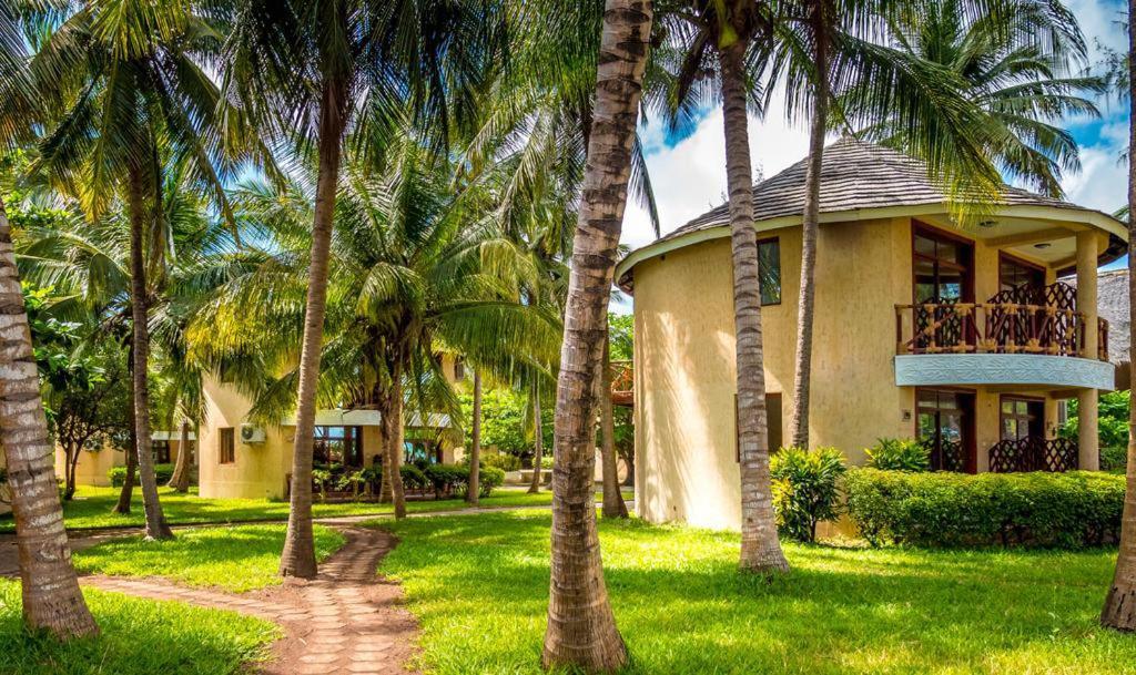 Ahg Maya Bay Resort & Spa Michamvi Kae Exterior photo